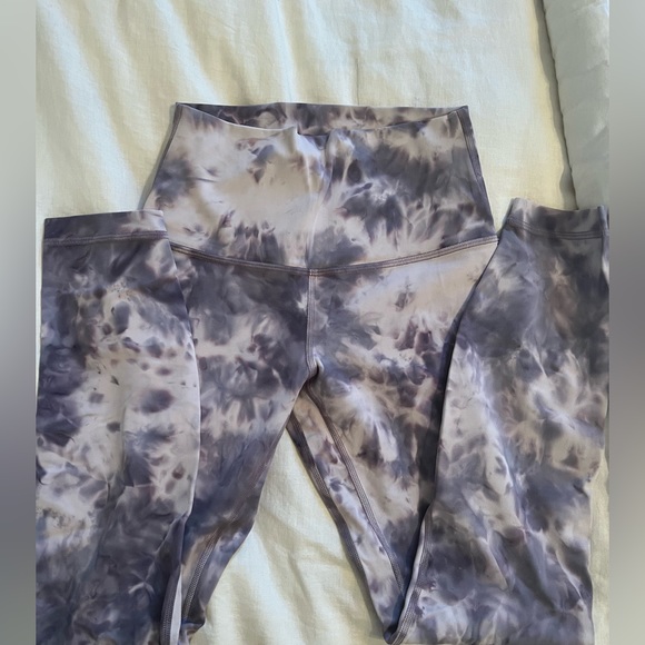 Align Lululemon size 4 - Picture 1 of 4